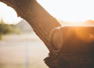 zakupy, głośnik mobilny