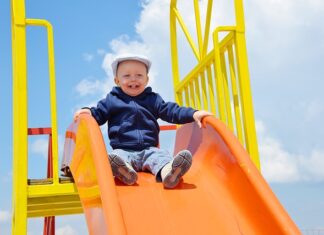 zakupy, plac zabaw, ogród