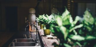 Co zrobić jak kapie woda z kranu?