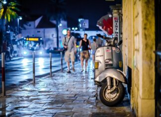 Czy można jeździć skuterem na dowód osobisty? Czy można jeździć skuterem na dowód osobisty?