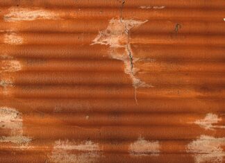 Czy można samemu rozebrać dach z eternitu? Czy można samemu rozebrać dach z eternitu?